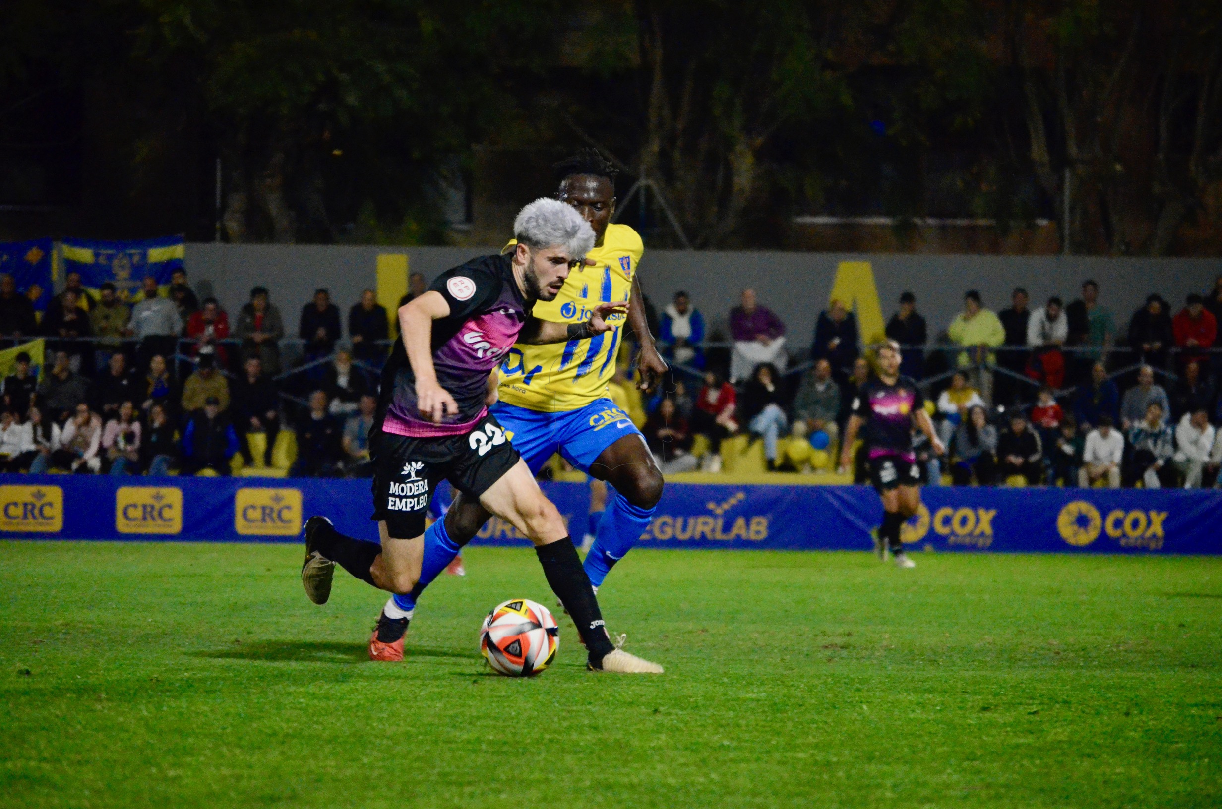 Image for Orihuela C.F. 2 - 1 Águilas F.C. | CRÓNICA | Caer de esta manera siempre está permitido