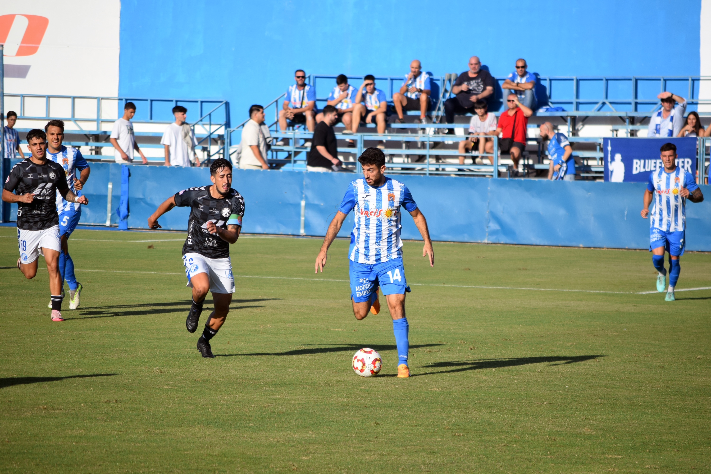 Image for CRÓNICA: Águilas 0 - 0 Xerez Deportivo // La manta corta deja al Águilas a medias