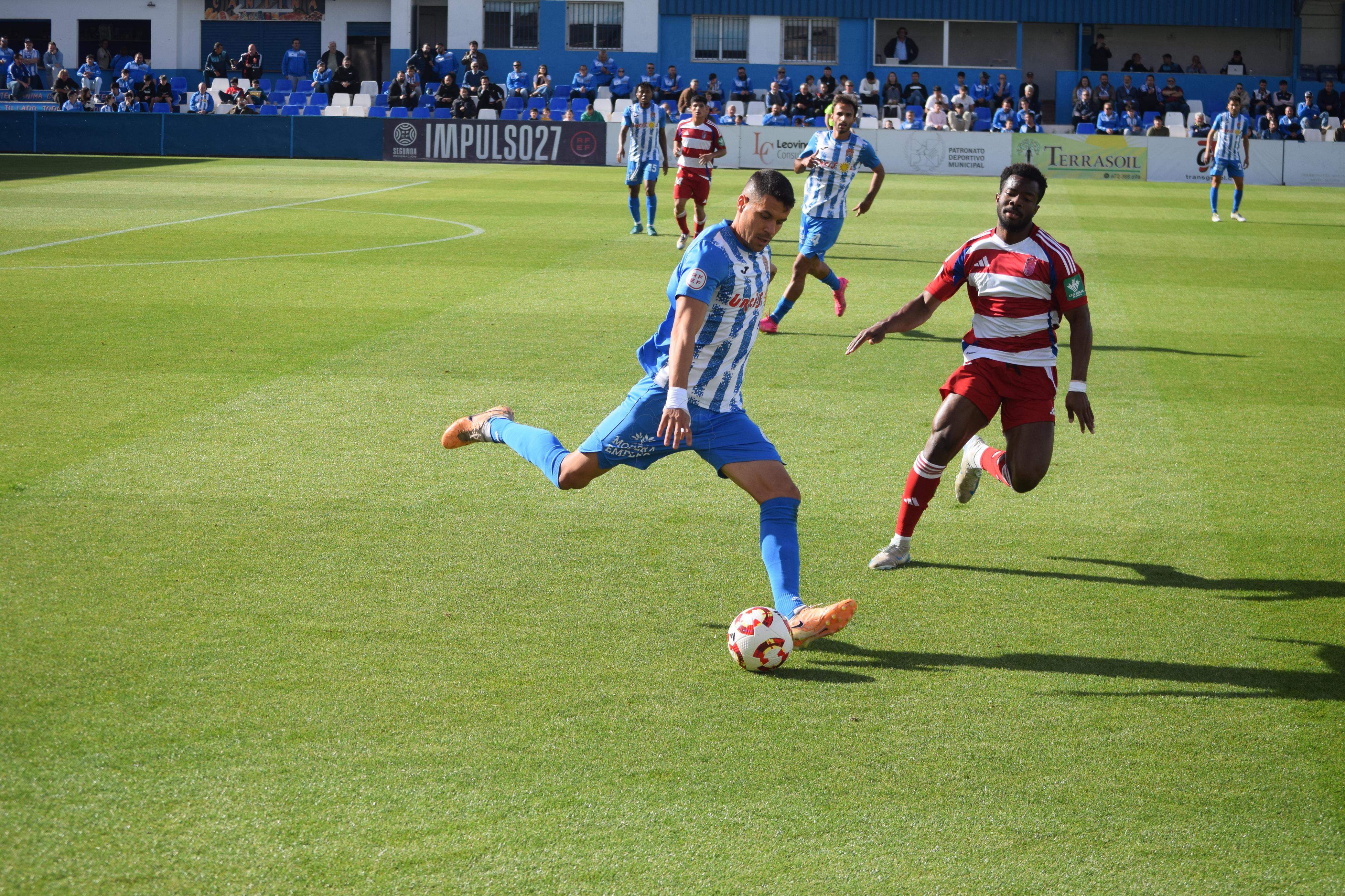CRÓNICA: Águilas 2 - 0 Recreativo Granada // Resurrección como primer milagro de los muchos que se necesitan