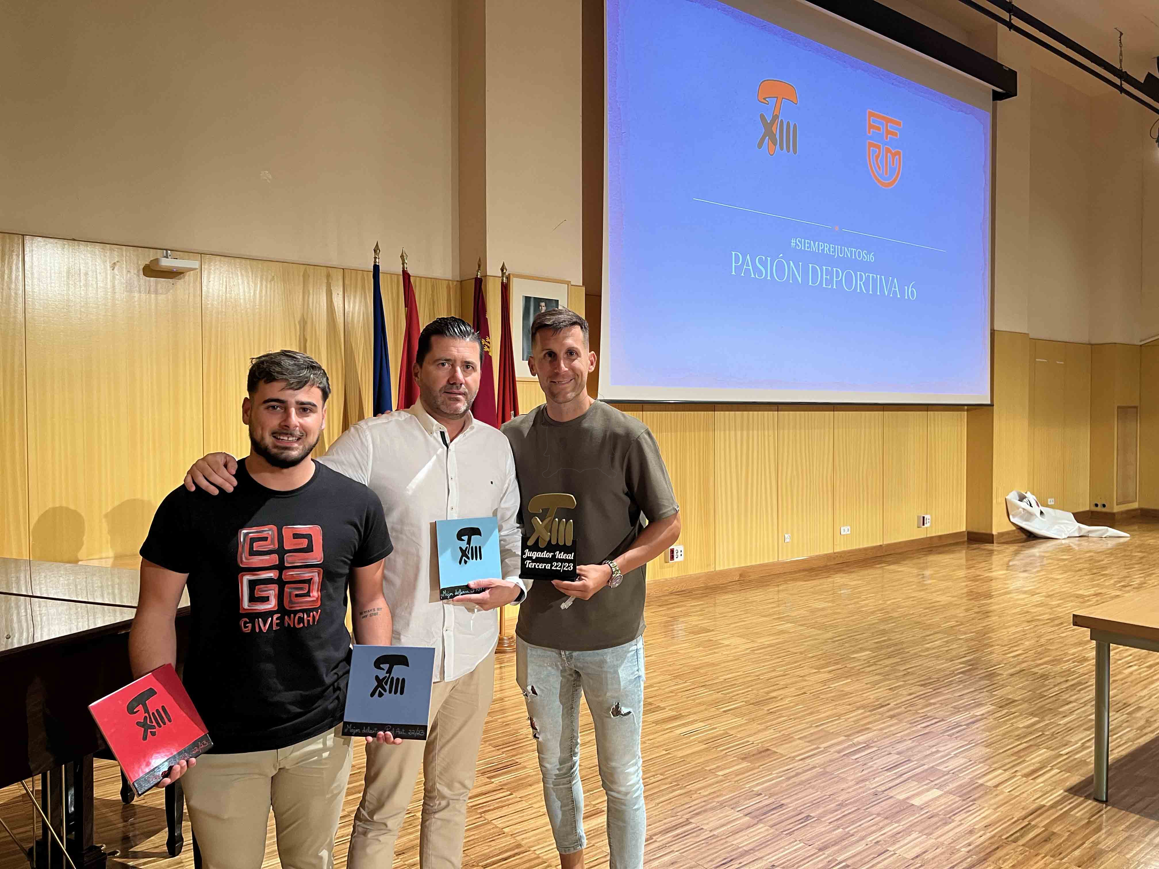 El Águilas F.C. triunfa en los premios ‘Pasión Deportiva’