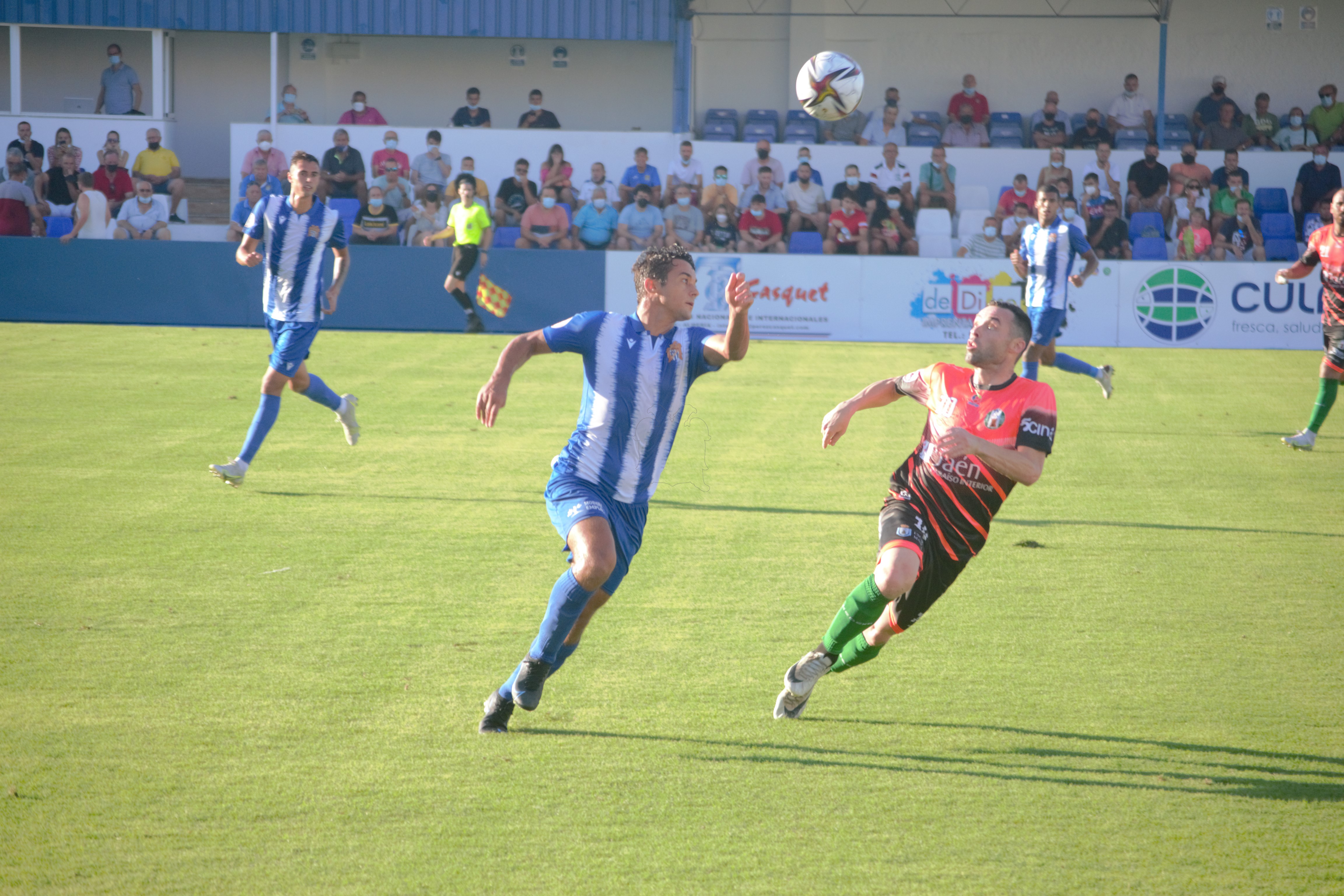 Águilas F.C. 1 - 1 Atl. Mancha Real |CRÓNICA| Al final, los que volaron fueron los puntos