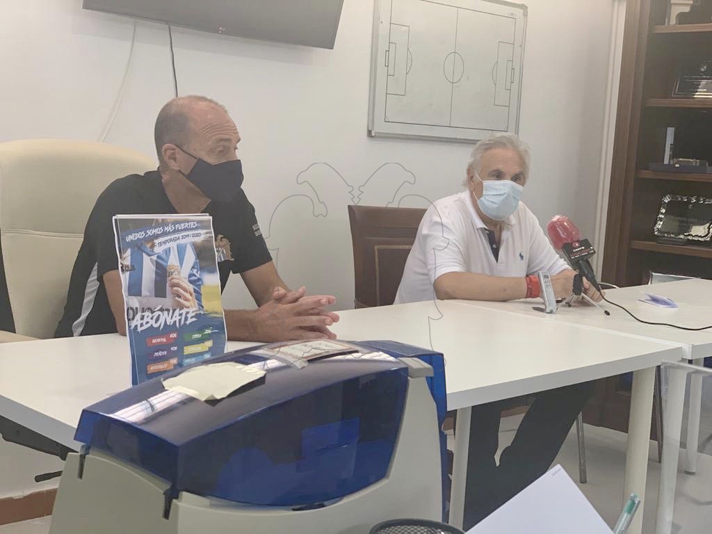 Vicente Mir es presentado oficialmente como entrenador del Águilas F.C.